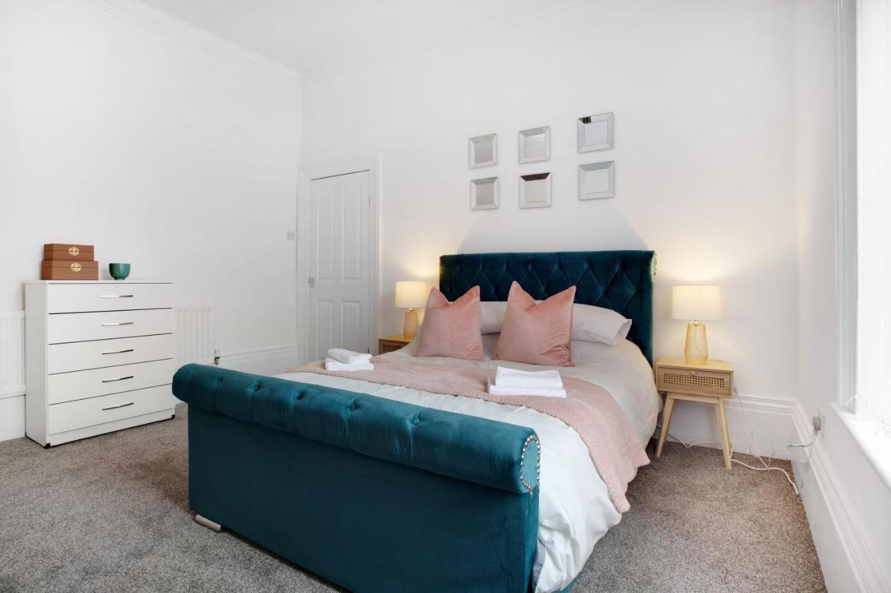 Stunning 4-Bedroom, 2 Bathrooms In Sunderland Sunderland  Eksteriør bilde