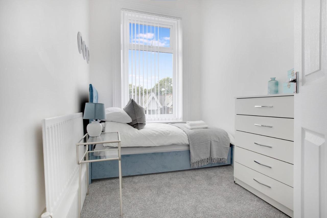 Stunning 4-Bedroom, 2 Bathrooms In Sunderland Sunderland  Eksteriør bilde