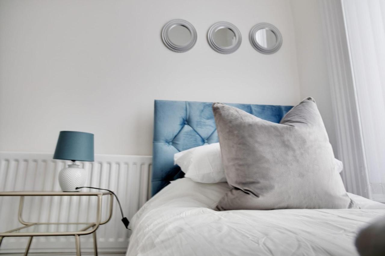 Stunning 4-Bedroom, 2 Bathrooms In Sunderland Sunderland  Eksteriør bilde